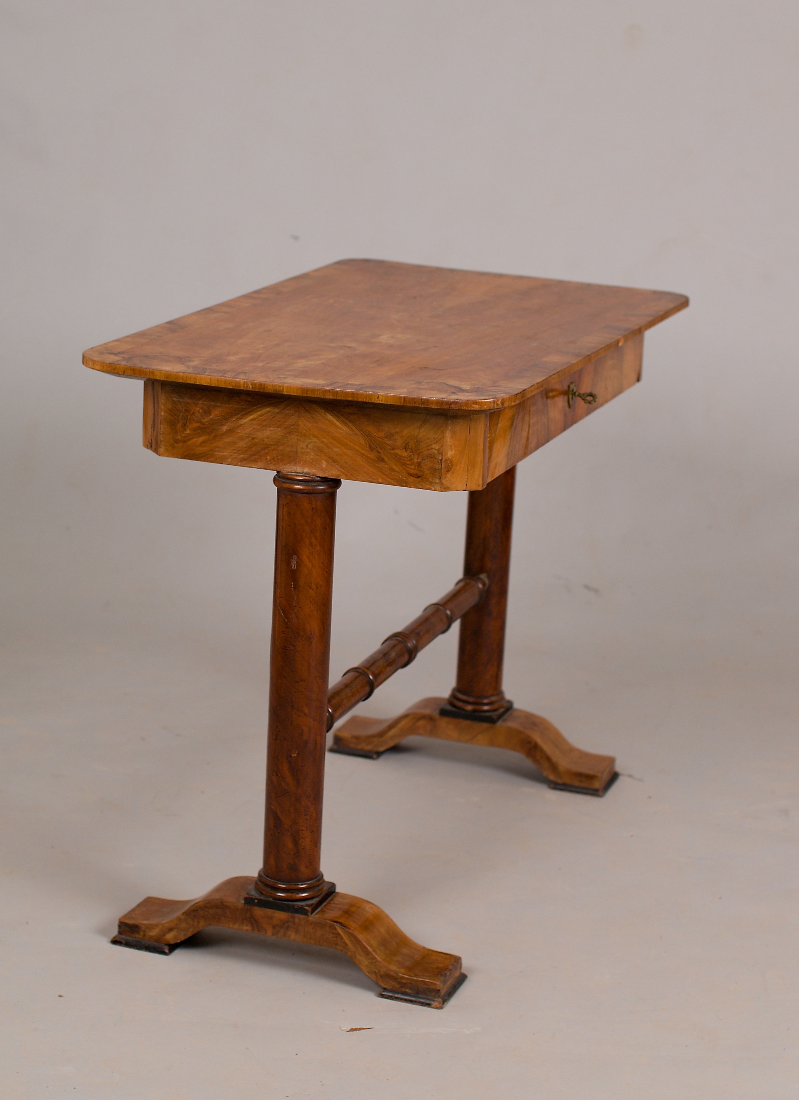 Stůl biedermeier