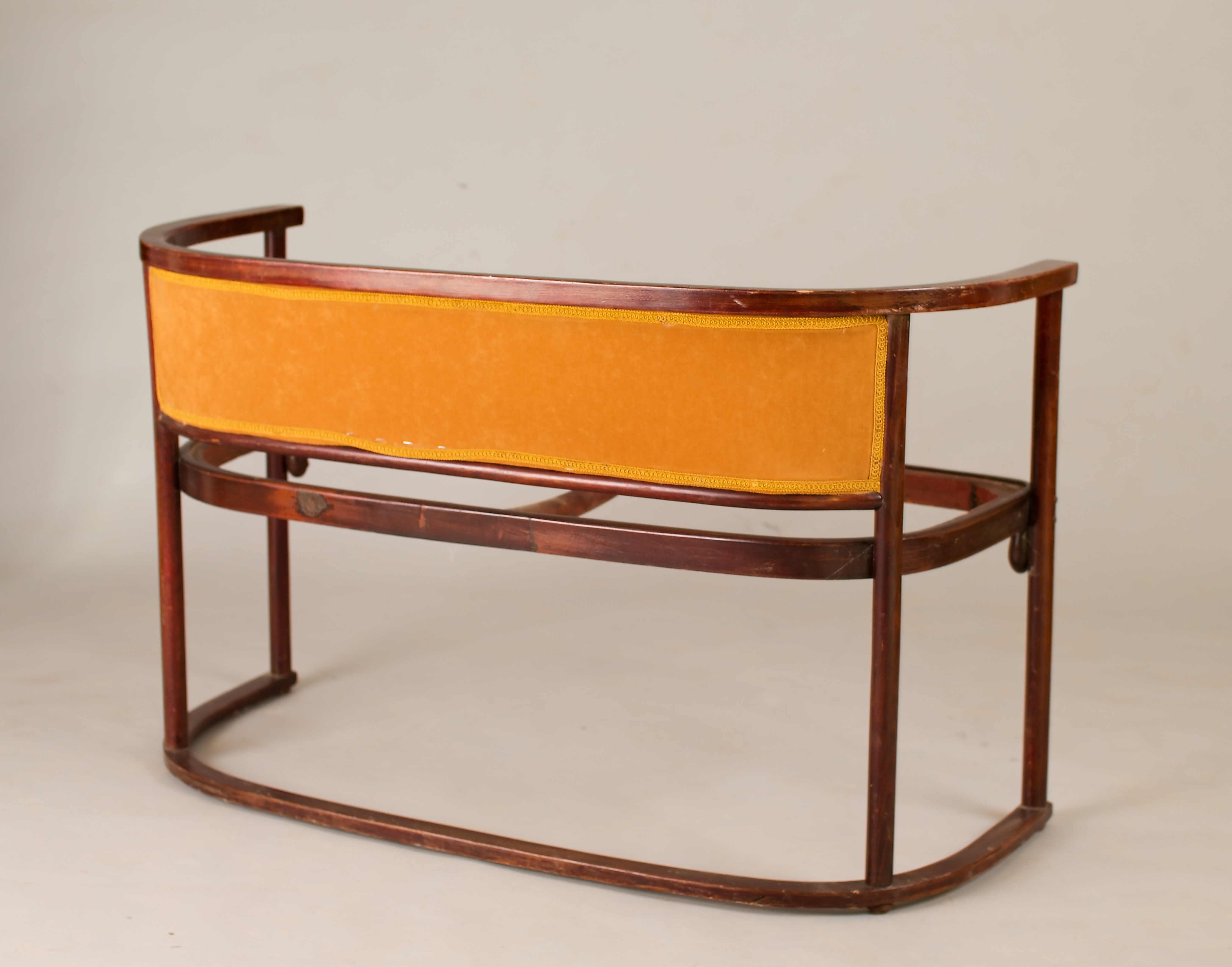 Lavička Thonet