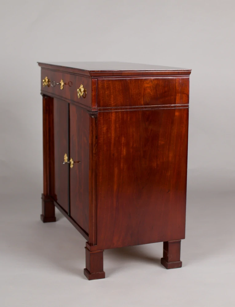 Skříňka biedermeier 