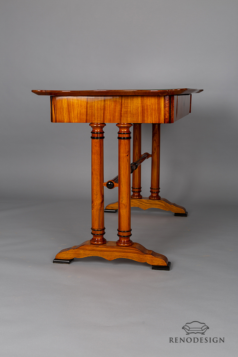 Stůl biedermeier
