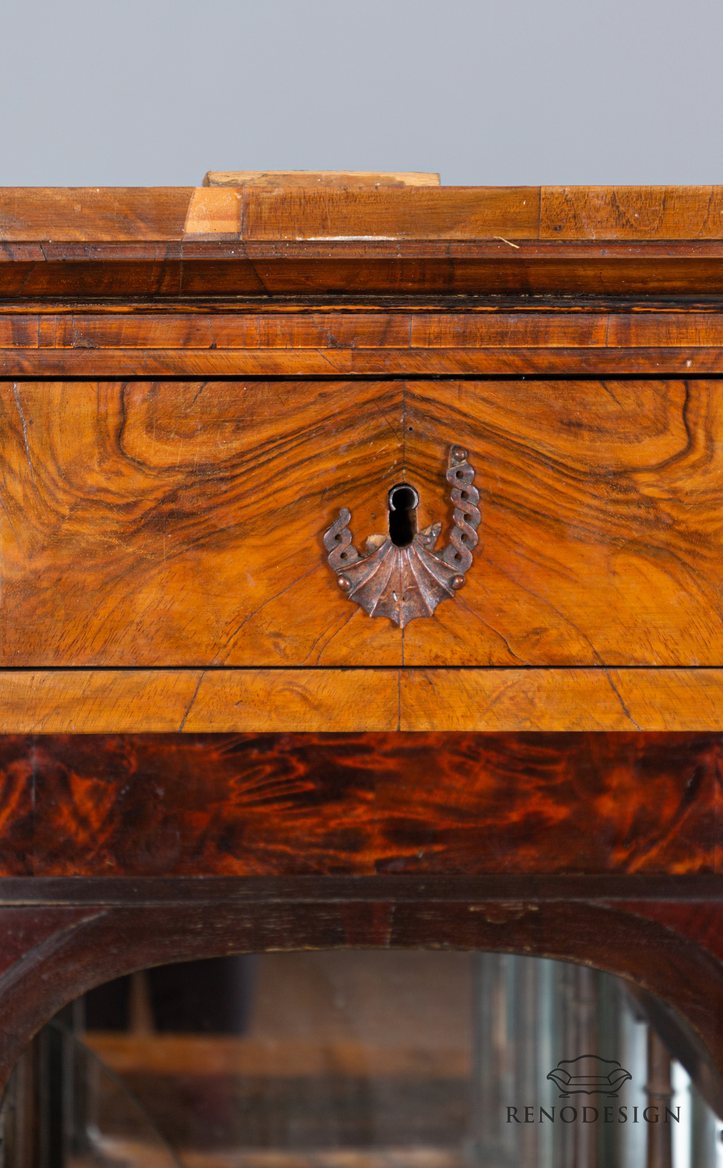 Klapsekretář biedermeier
