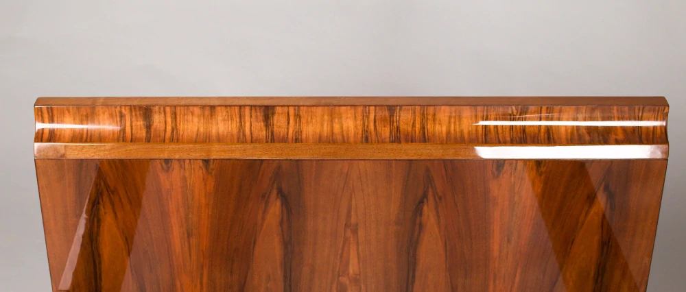 Postel Art Deco